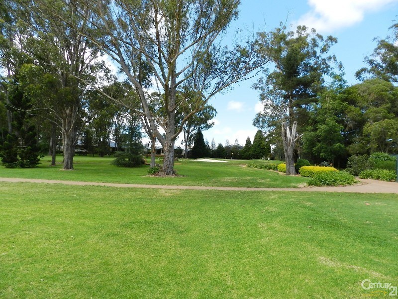 11 Montclair Close, Middle Ridge QLD 4350