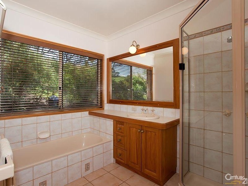 5 Ryans Drive, Cotswold Hills QLD 4350