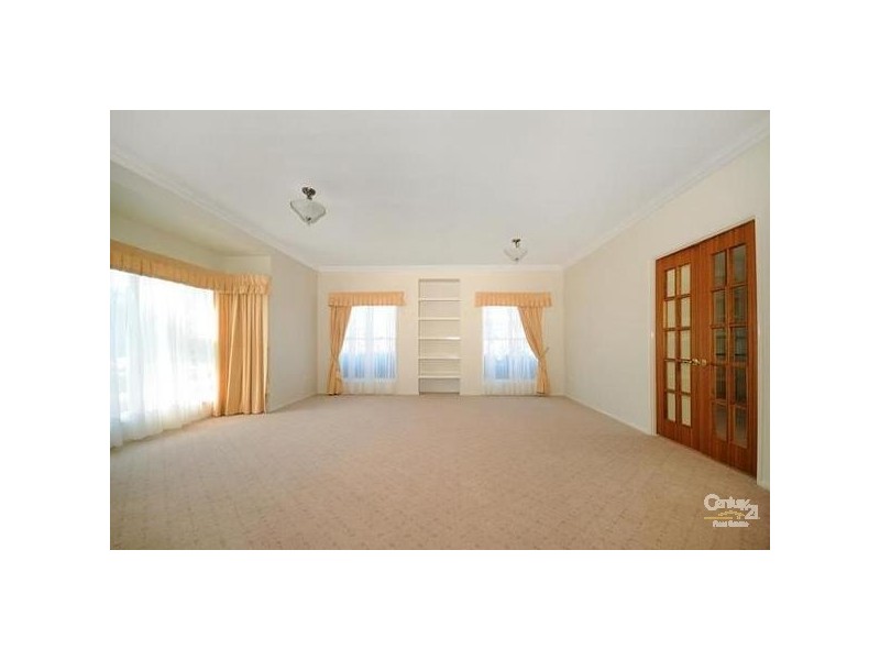 2 Donaghy Court, Middle Ridge QLD 4350