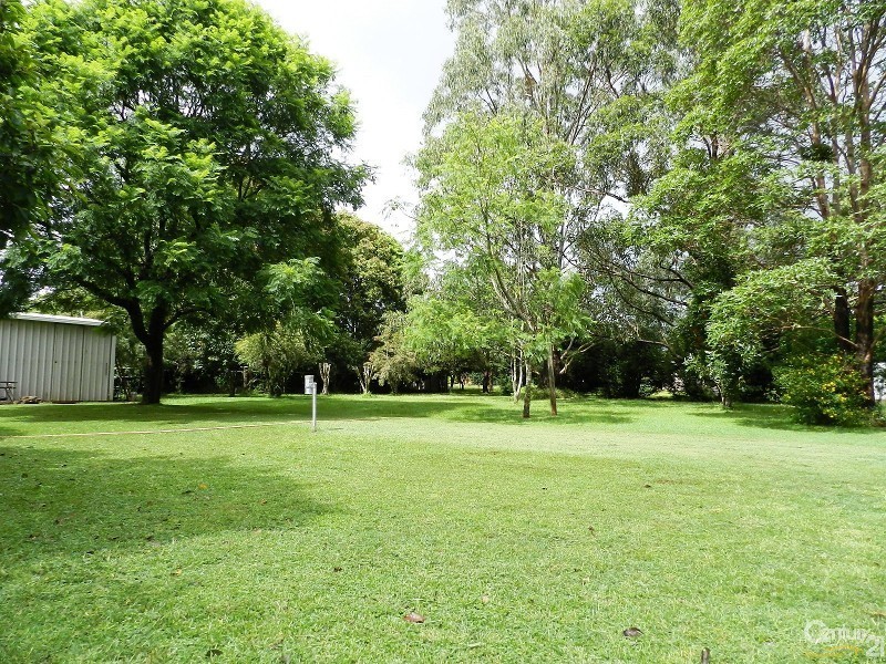 7 Plaza Circle, Highfields QLD 4352