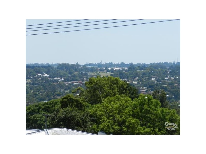 6 Rowbotham Street, Rangeville QLD 4350