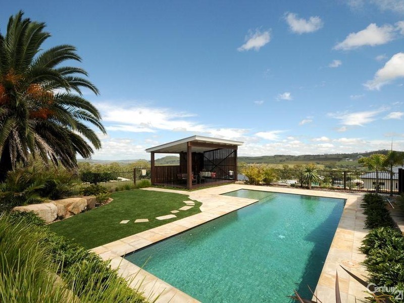 20 Thyme Court, Hodgson Vale QLD 4352