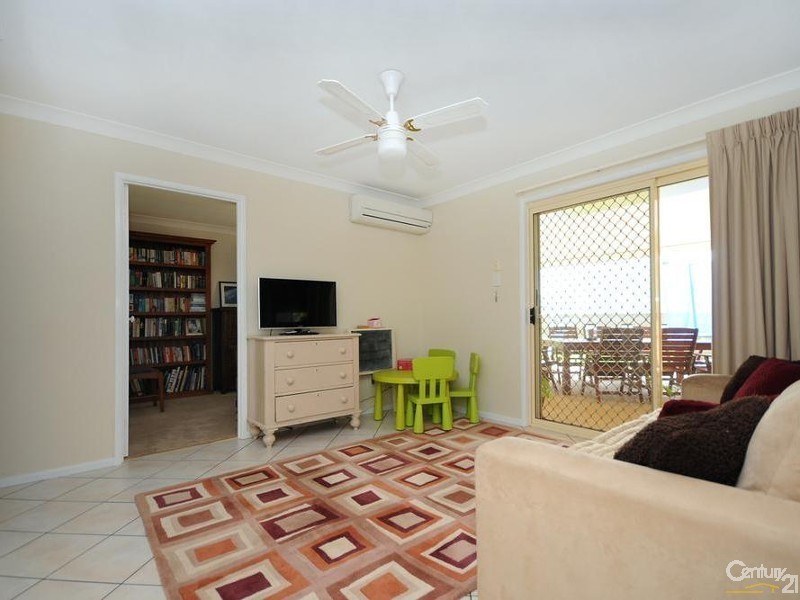 4 Bouganvillea Drive, Middle Ridge QLD 4350