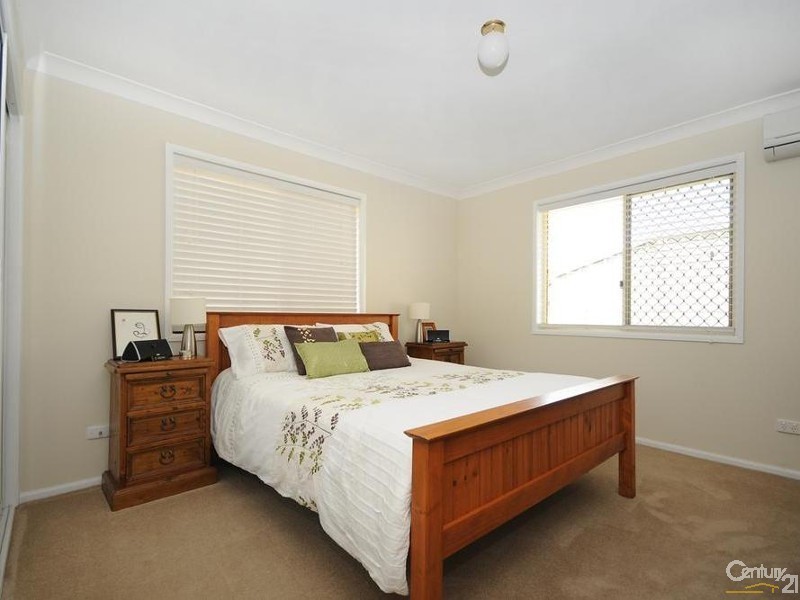 4 Bouganvillea Drive, Middle Ridge QLD 4350