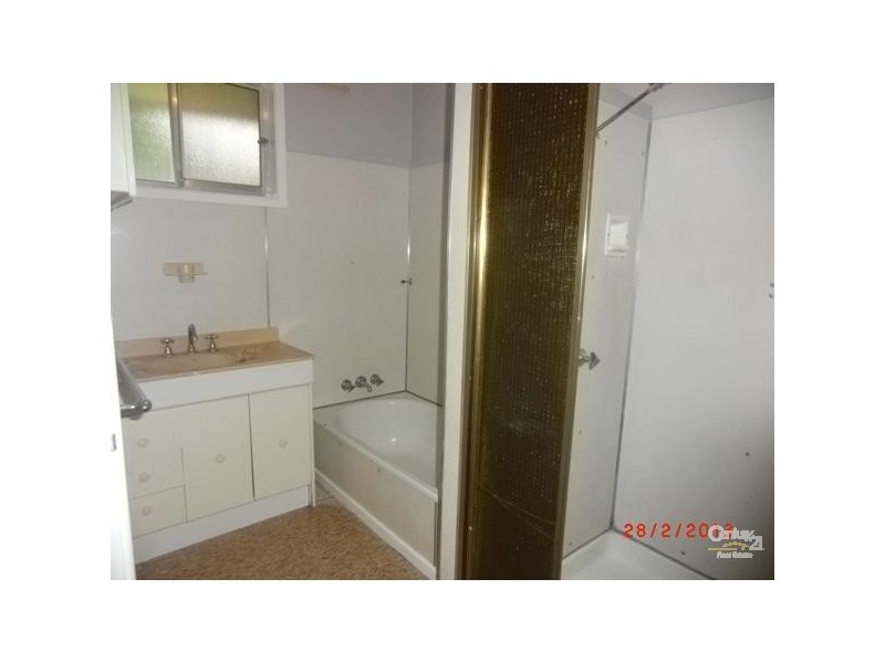 64 Sardon Street, Centenary Heights QLD 4350