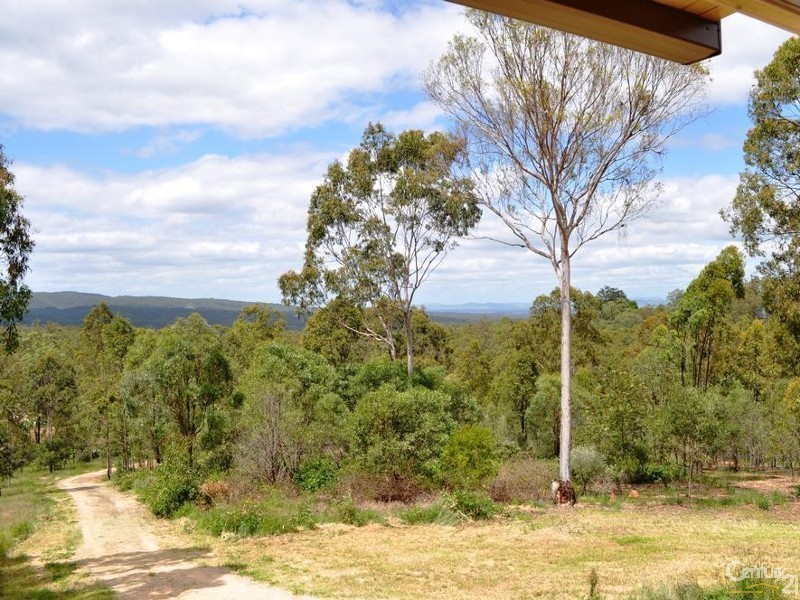 2 Hoods Road, Upper Lockyer via, Murphys Creek QLD 4352