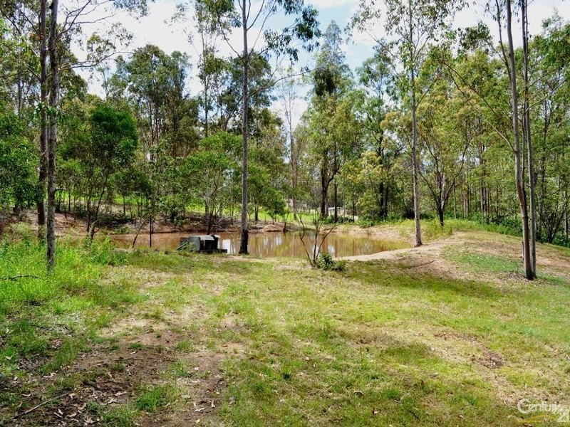 2 Hoods Road, Upper Lockyer via, Murphys Creek QLD 4352