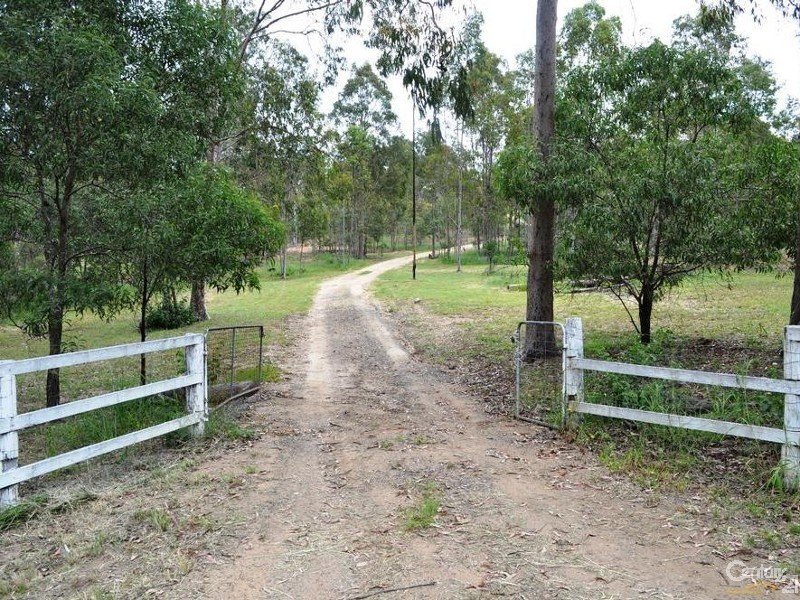 2 Hoods Road, Upper Lockyer via, Murphys Creek QLD 4352