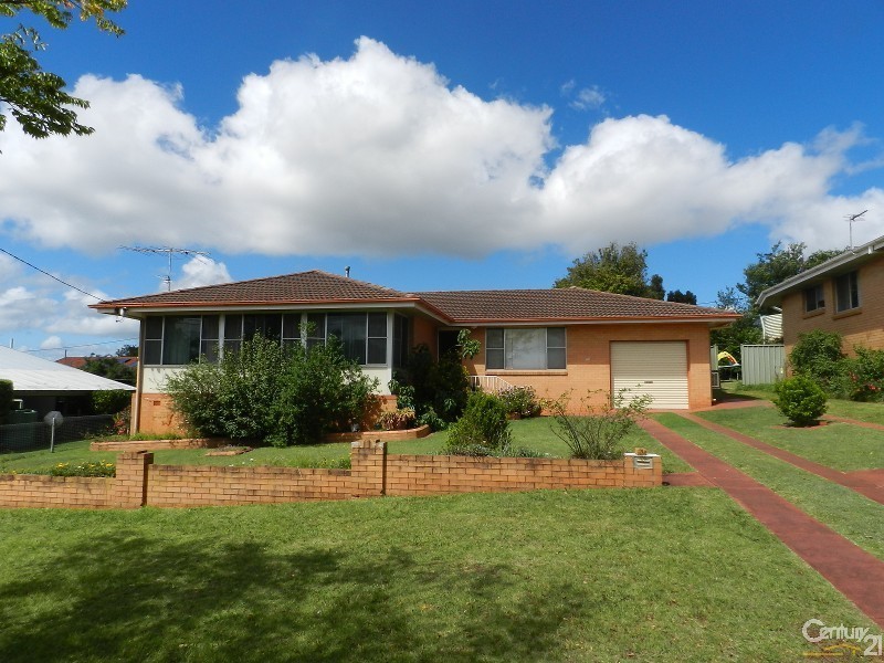 28 Hunter Street, Centenary Heights QLD 4350