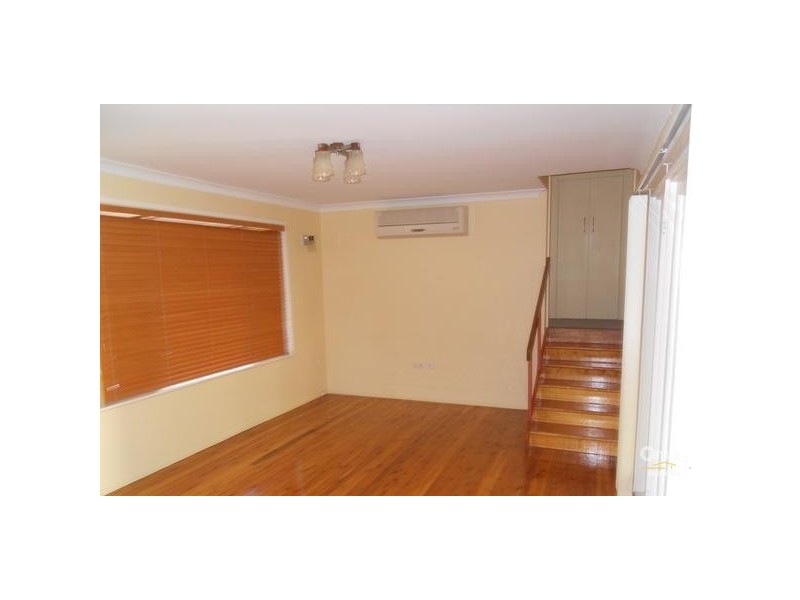 32 Dalgleish Street, South Toowoomba QLD 4350