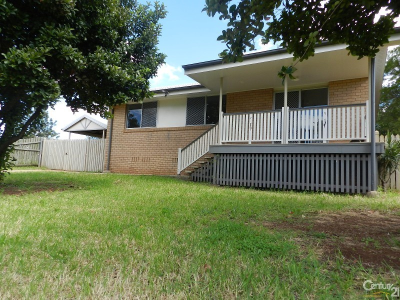 10 Charter Crescent, Rockville QLD 4350