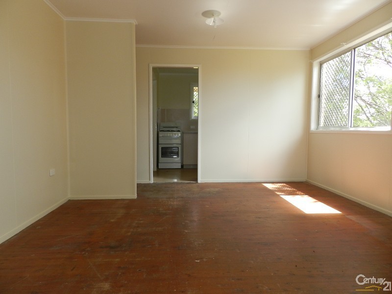 10 Charter Crescent, Rockville QLD 4350