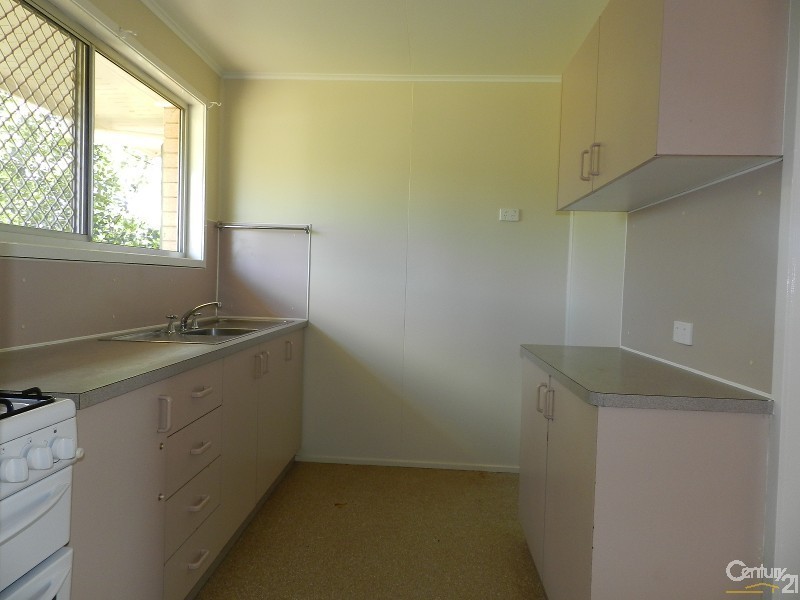 10 Charter Crescent, Rockville QLD 4350