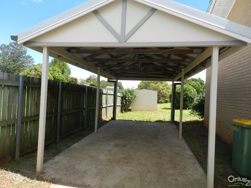 10 Charter Crescent, Rockville QLD 4350