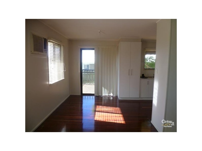 4 Monash Lane, Newtown QLD 4350