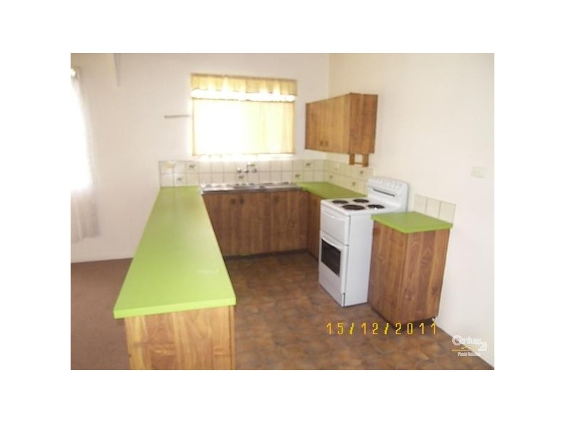 2/172 Tor Street, Wilsonton QLD 4350