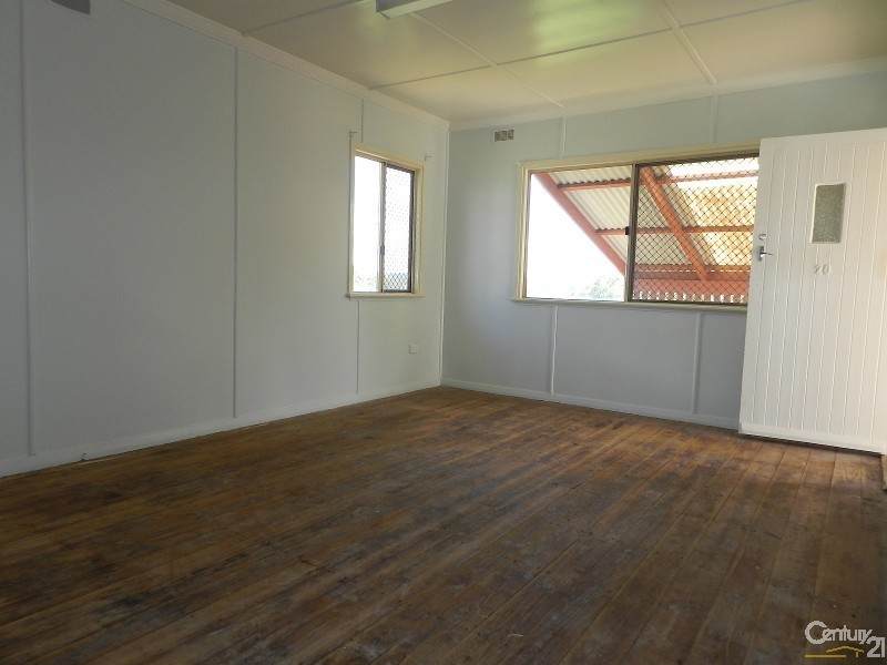 20 Walsh Street, Harlaxton QLD 4350