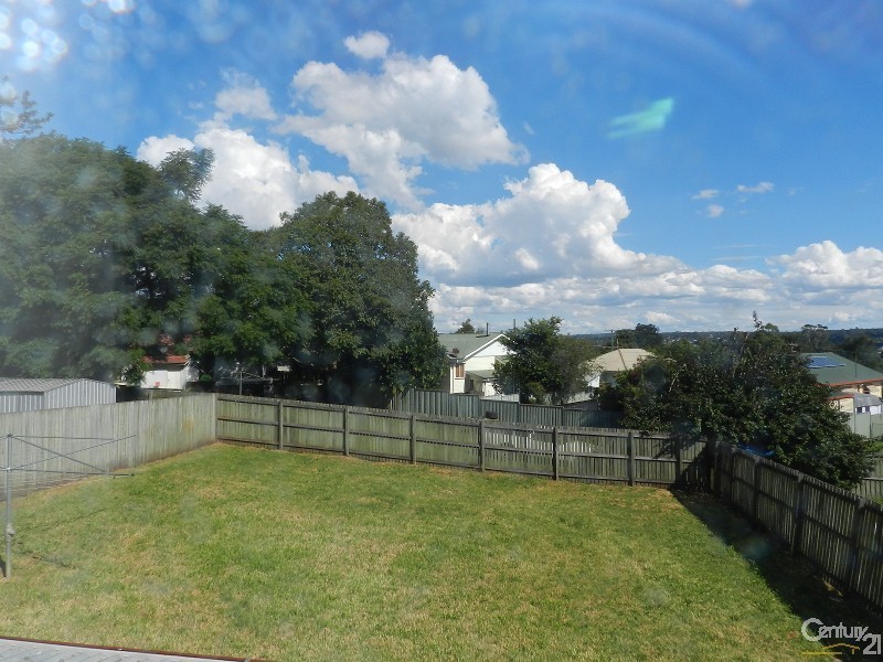 20 Walsh Street, Harlaxton QLD 4350