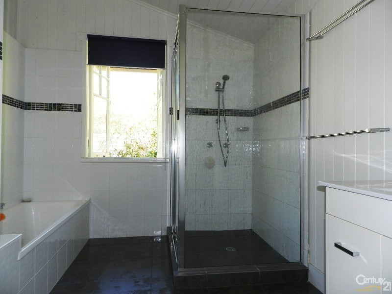 97 Ruthven Street, Harlaxton QLD 4350