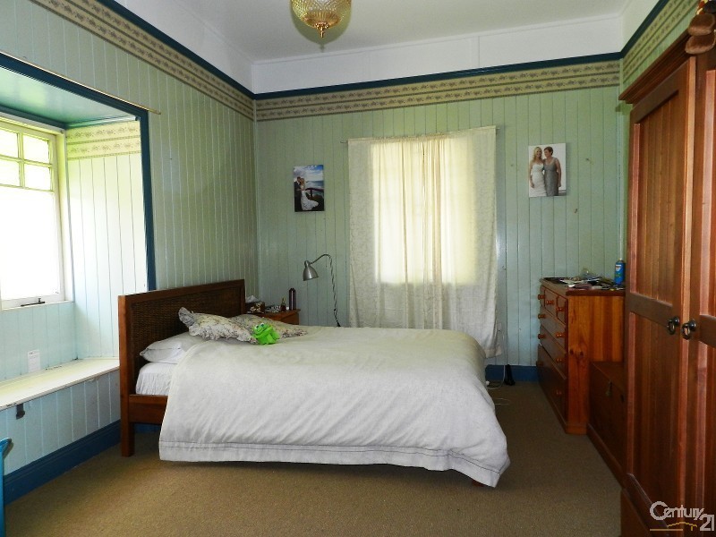 97 Ruthven Street, Harlaxton QLD 4350