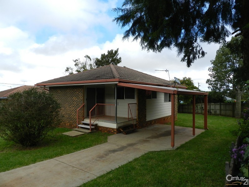 19 O’Brien Street, Harlaxton QLD 4350