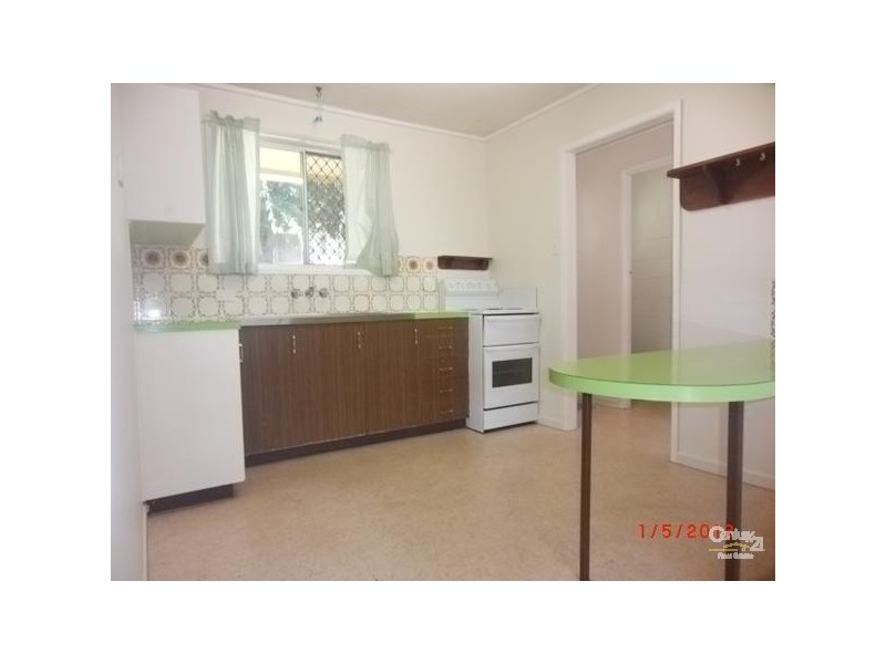 2/16 Kirlees Street, Newtown QLD 4350