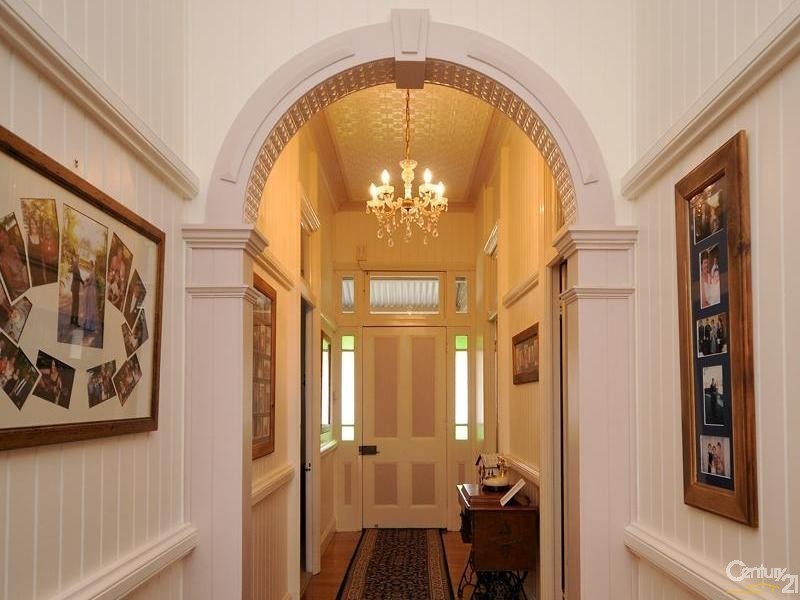 11 Ascot Street, Newtown QLD 4350