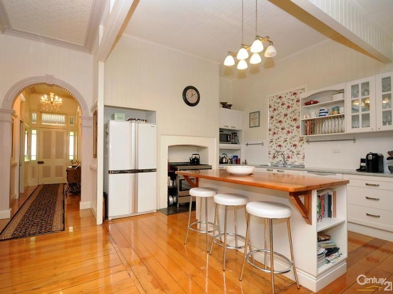 11 Ascot Street, Newtown QLD 4350