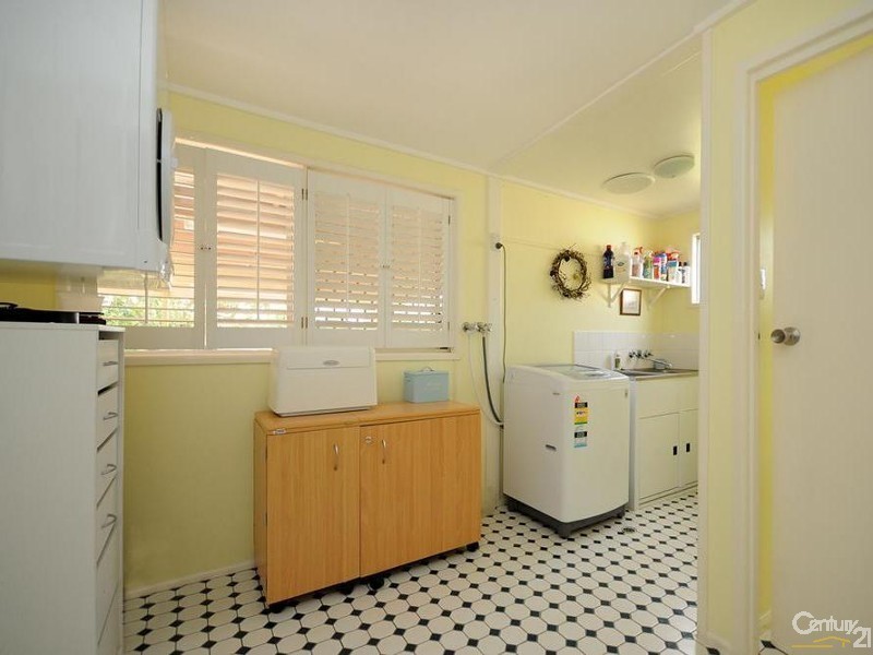 11 Ascot Street, Newtown QLD 4350