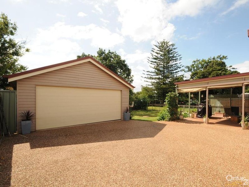 11 Ascot Street, Newtown QLD 4350