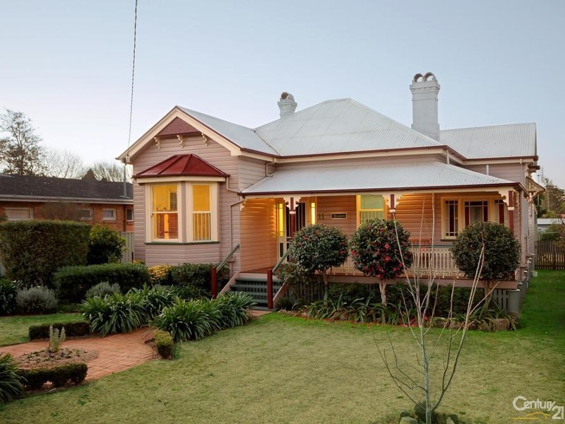 11 Ascot Street, Newtown QLD 4350