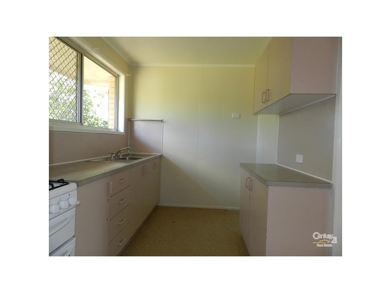 10 Charter Crescent, Rockville QLD 4350