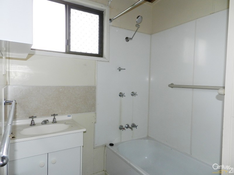 15 Rebwonga Street, Kingsthorpe QLD 4400