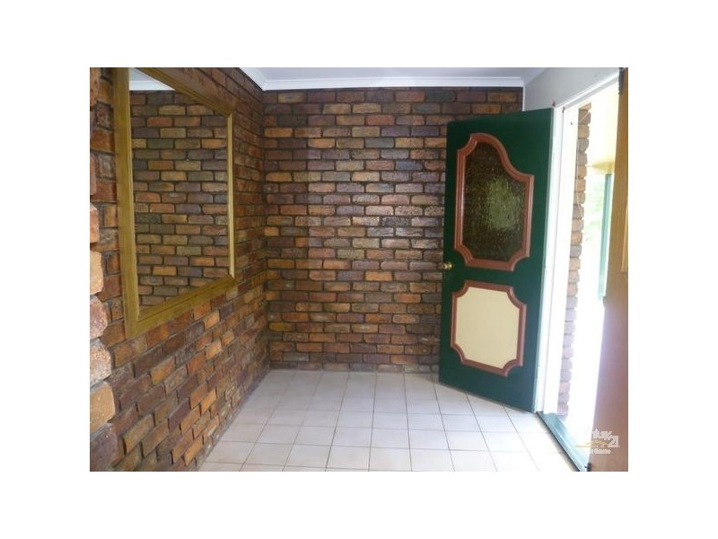 24 Shorelands drive, Withcott QLD 4352