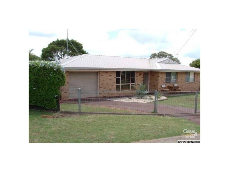 7 Diane Court, Centenary Heights QLD 4350