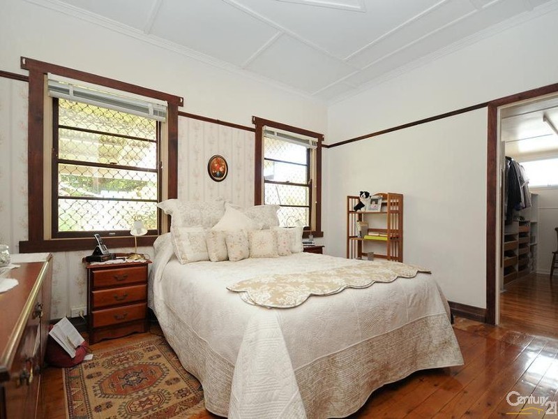 158 Mackenzie Street, East Toowoomba QLD 4350