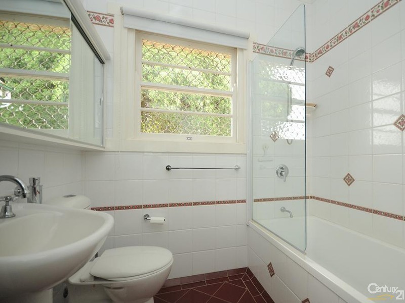 158 Mackenzie Street, East Toowoomba QLD 4350