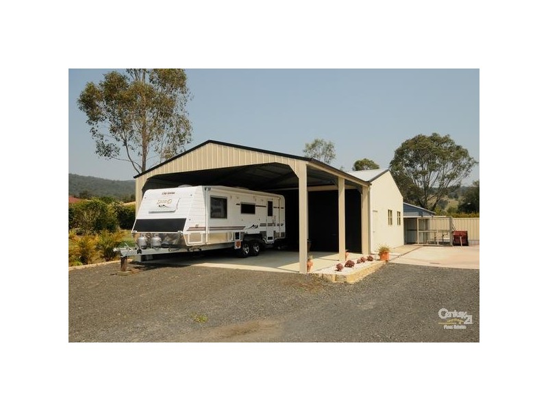 7 Biggs Road, Withcott QLD 4352