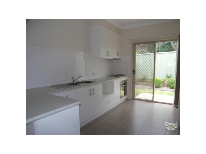 2/38a Cortess Street, Harristown QLD 4350