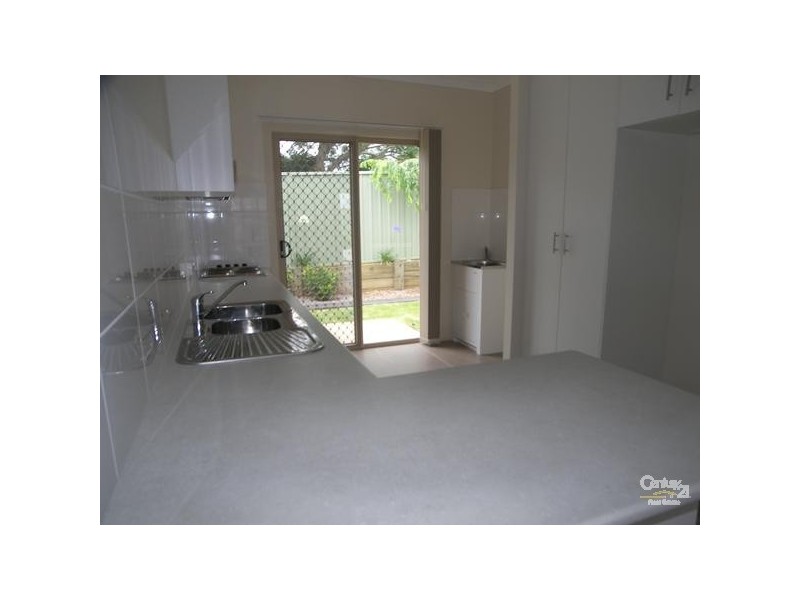 2/38a Cortess Street, Harristown QLD 4350
