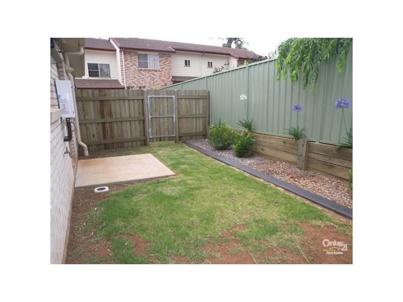 2/38a Cortess Street, Harristown QLD 4350