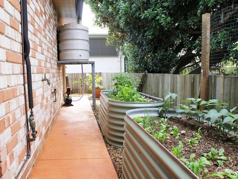 3/9 Albert Street, Newtown QLD 4350