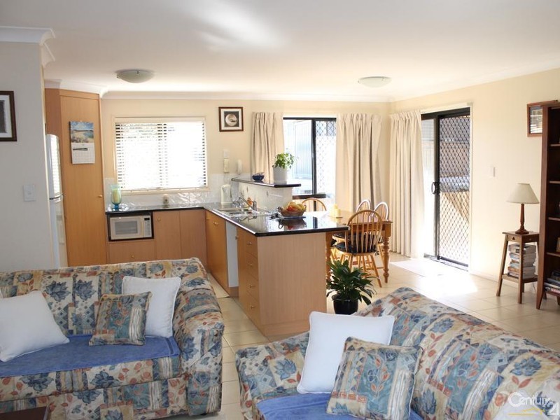 3/9 Albert Street, Newtown QLD 4350