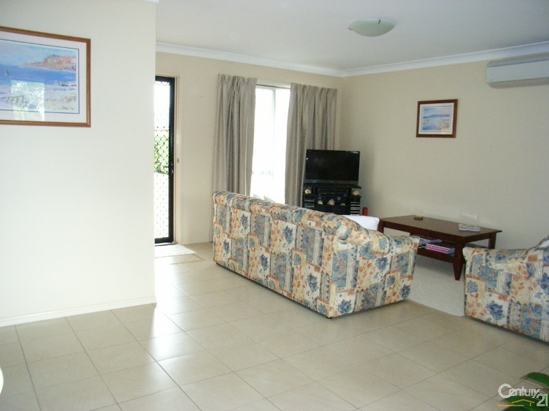 3/9 Albert Street, Newtown QLD 4350