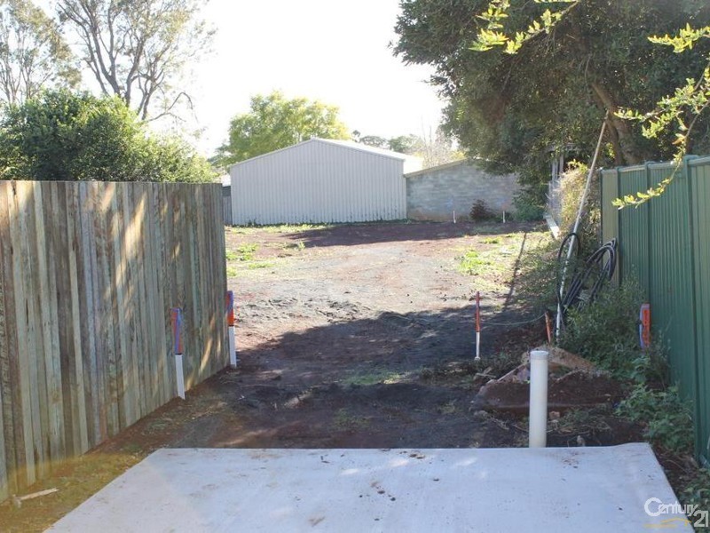 3 Warwick Street, Harristown QLD 4350