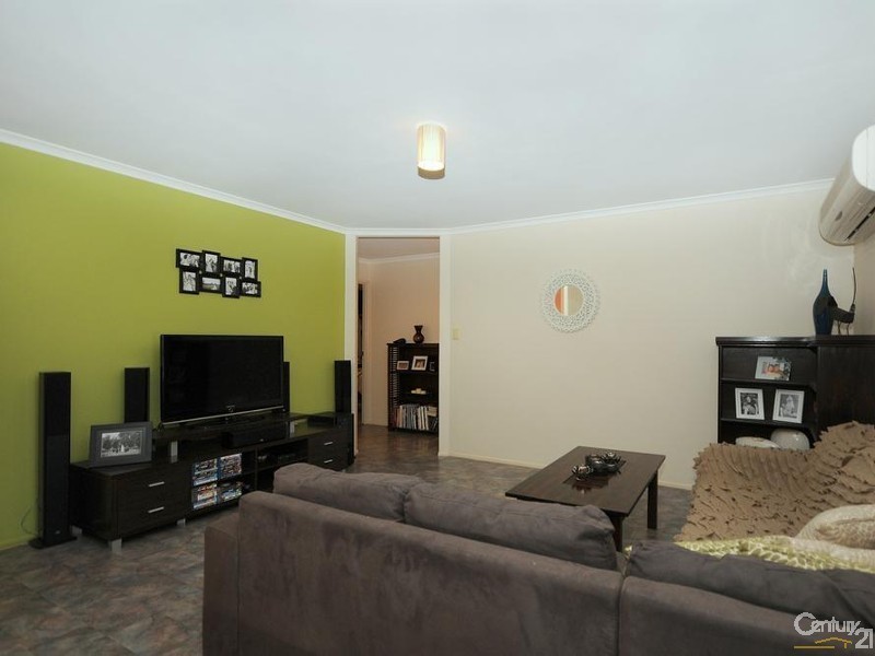 40 Melway Crescent, Harristown QLD 4350