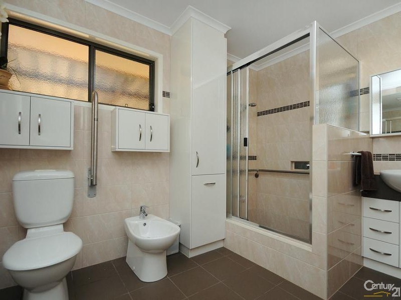 16 Link Road, Cabarlah QLD 4352