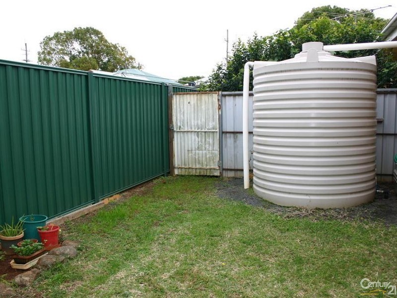 4/14  Ascot Street, Newtown QLD 4350