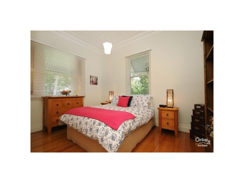 15 Godsall Street, East Toowoomba QLD 4350