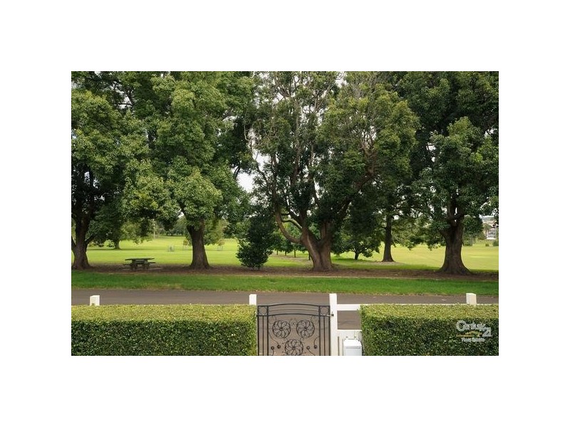 15 Godsall Street, East Toowoomba QLD 4350